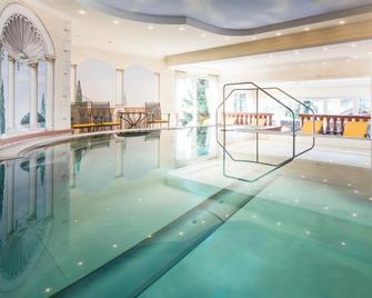 Hotel Jenbacherhof B&B - Buch bei Jenbach - Pool