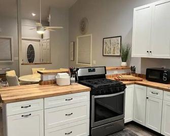 Beautiful Village of LeRoy Home - Le Roy - Cocina