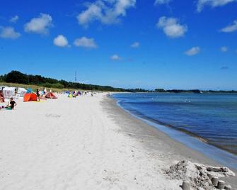 Appartementhaus Greta im Ostseebad - Ostseebad Sellin - Beach