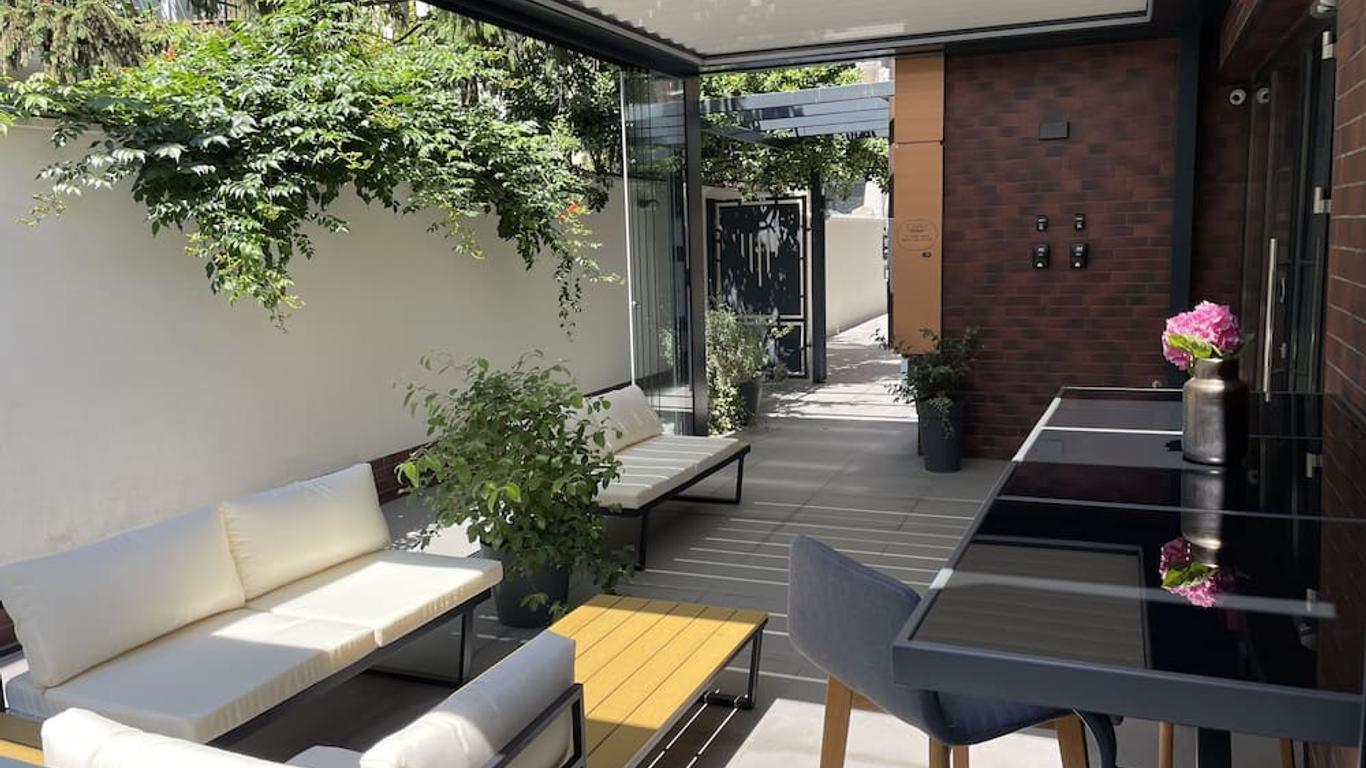 Caro Apartments & Rooms
