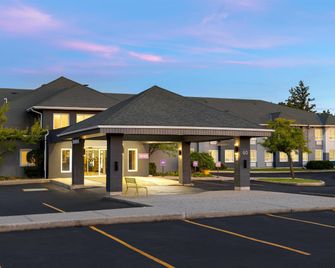 Spark by Hilton Toronto Mississauga - Mississauga - Building