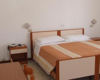 Albergo La Primula - Chianciano Terme - Habitación