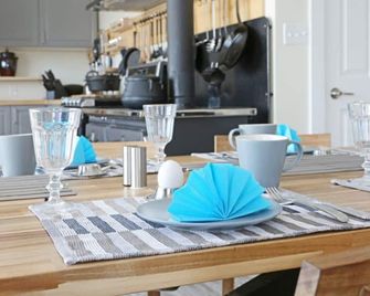 Heavenly peace, magnificent view - Sherbrooke - Comedor