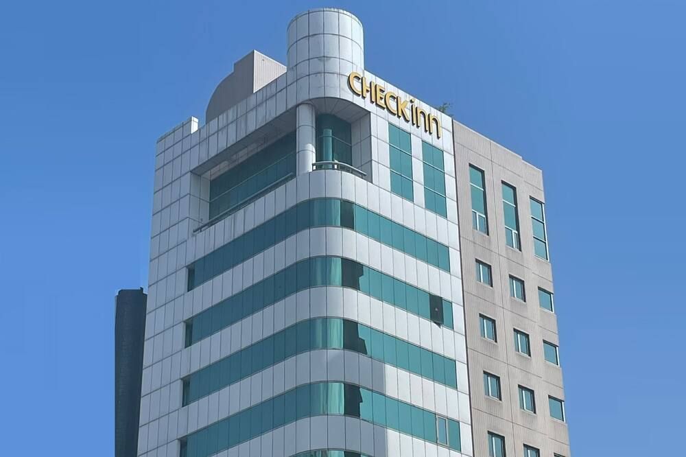 Check Inn Taipei Nanjing