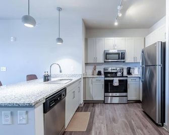 Super Central 1bd Workers Paradise - Matthews - Keuken