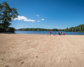 Danforth Bay Camping and RV Resort - Freedom - Playa
