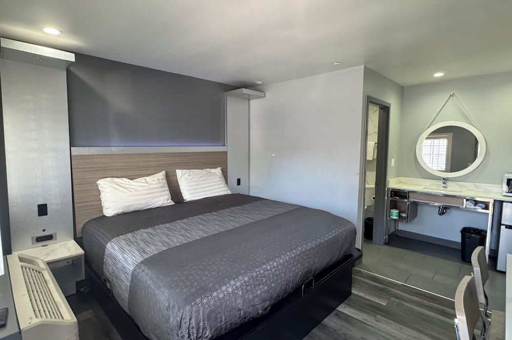 برونكو موتل ساوث سنترال