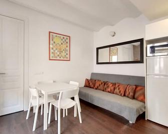 Barceloneta Beach Apartments - Barcelona - Comedor