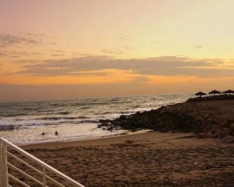 Hotel Titopolis - Playas - Playa