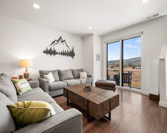 Snowbasin Chalet - Morgan - Living room