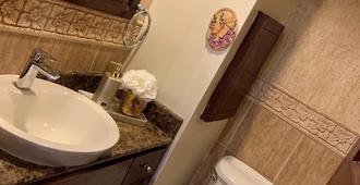 Luxury apartment in the heart of Santo Domingo - Santo Domingo - Bathroom