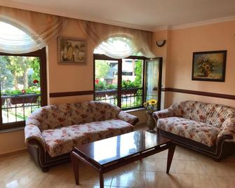 Oleander House And Tennis Club - Sunny Beach
