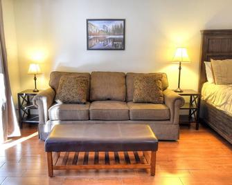 (A102) Studio Condominiums - Wawona - Living room