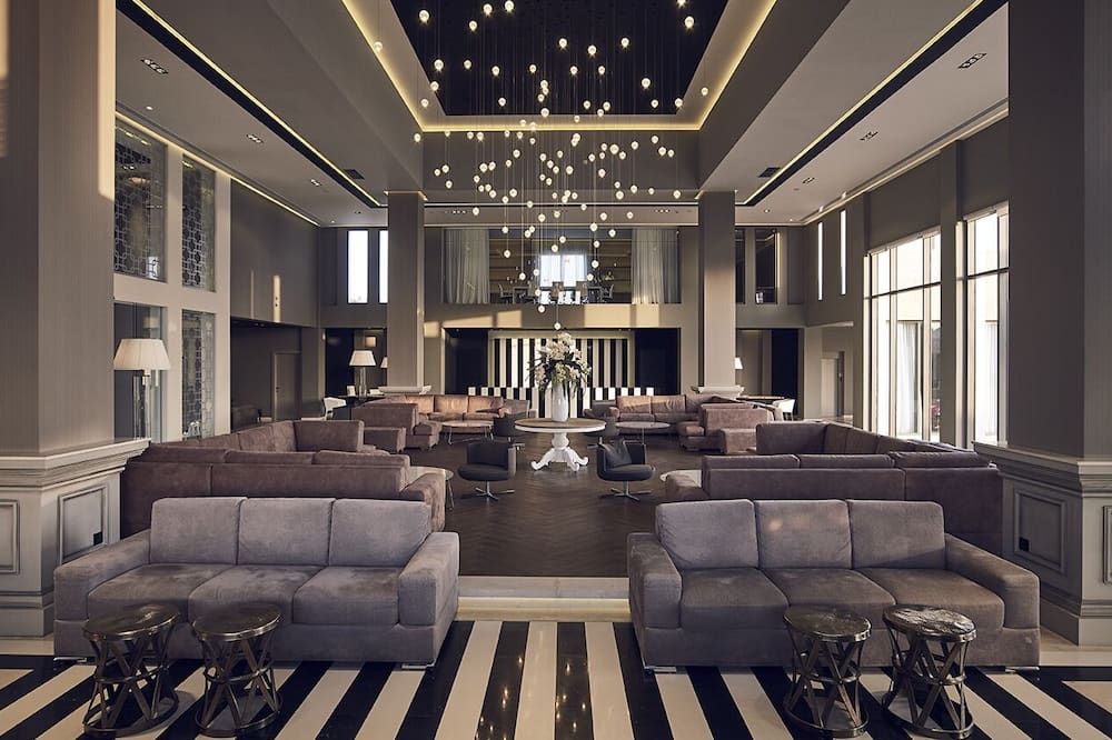 Pelagos Suites Hotel & Spa