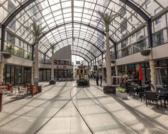 Quest Cathedral Junction Serviced Apartments - Christchurch - Reception
