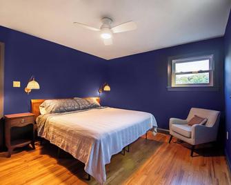 10 min drive to Stone Harbor Beach, 20 min to Cape May, 15 min to Wildwood Crest - Cape May Court House - Habitación