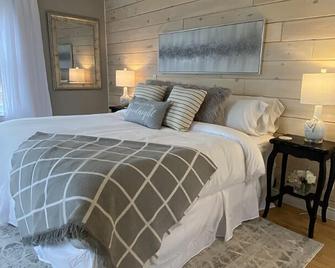 Beach Street Inn - Saint Martins - Bedroom