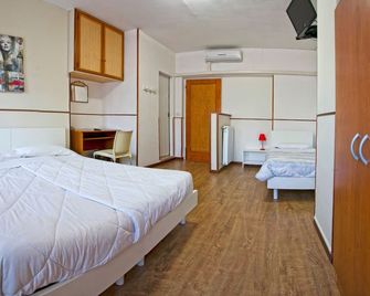 Hotel Riviera Sanremo - San Remo - Bedroom