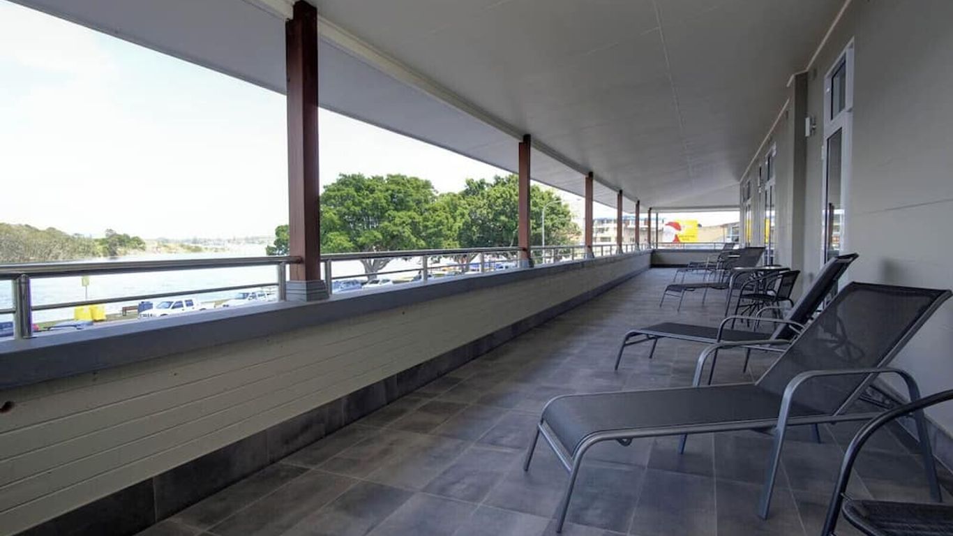 Lakes and Ocean Hotel Forster