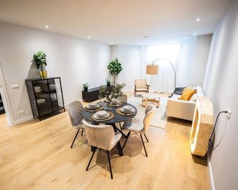 Riverside 2bdr Apartment Vpd - Rotterdam - Essbereich