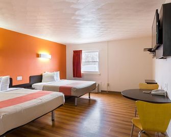 Motel 6 Sidney, OH - Sidney - Bedroom