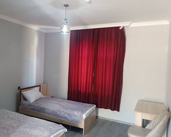 River Garden Hotel Gabala - Gabala - Schlafzimmer