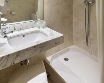 Kosy Appart'hôtels - Coeur De Ville - Nancy - Bathroom
