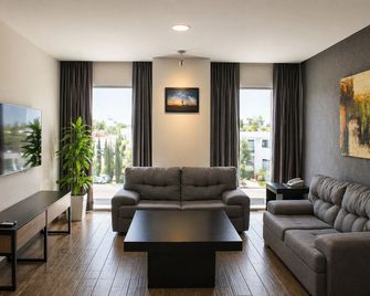 Hotel Nuvo - Saltillo - Wohnzimmer