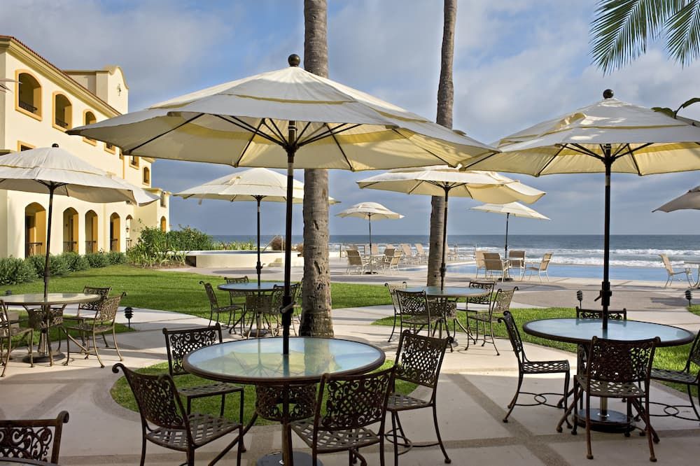 لاس فياز هوتل إي جولف باي إيستريا ديل مار - مازاتلان - شرفة مرصوفة