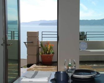 Stunning Water View: San Fran, GG, Bay and SR Bridges,. Mt. Tam. and Alcatraz. - Richmond - Balkon