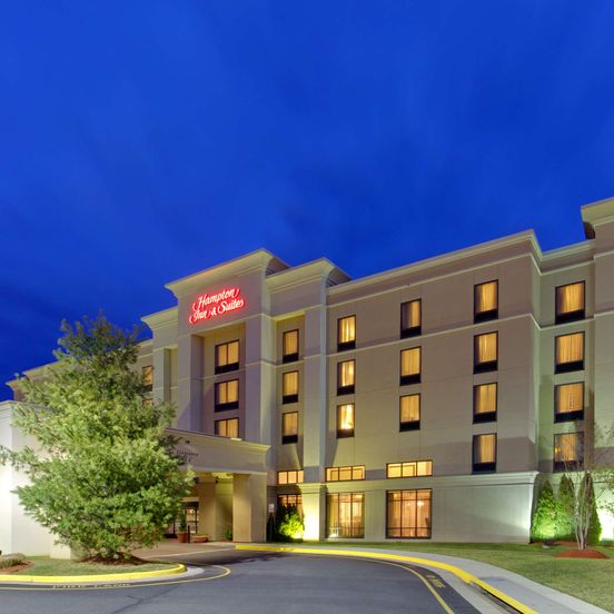 Building view of Hampton Inn & Suites Fredericksburg South