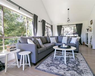 Bellaview Park on Berry Mountain - Berry - Living room