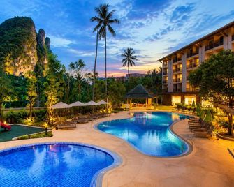 ibis Styles Krabi Ao Nang - Krabi - Piscina