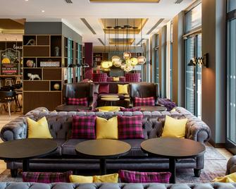 Premier Inn Frankfurt Messe - פרנקפורט אם מיין - טרקלין