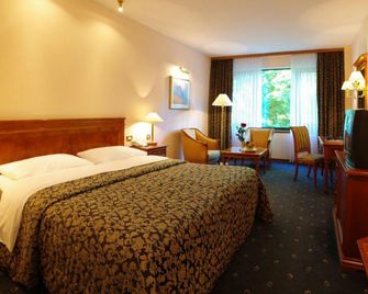 AS 酒店 - 薩格雷布 - 薩格勒布 - 臥室