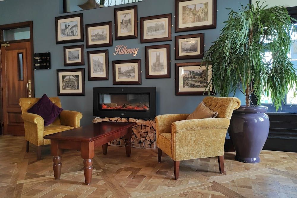 Kilkenny House Boutique Hotel - קילקני - טרקלין