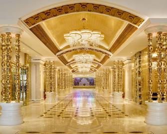 Nagaworld Hotel & Entertainment Complex - Phnom Penh - Lobby