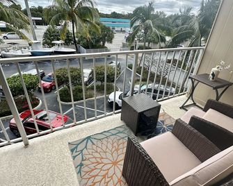 Newly Updated Studio Apartment, Summer Sea 303 - Tavernier - Balkón