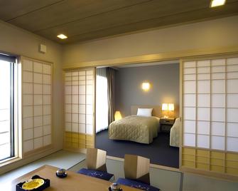 Hotel Ayase - Rishirifuji - Schlafzimmer
