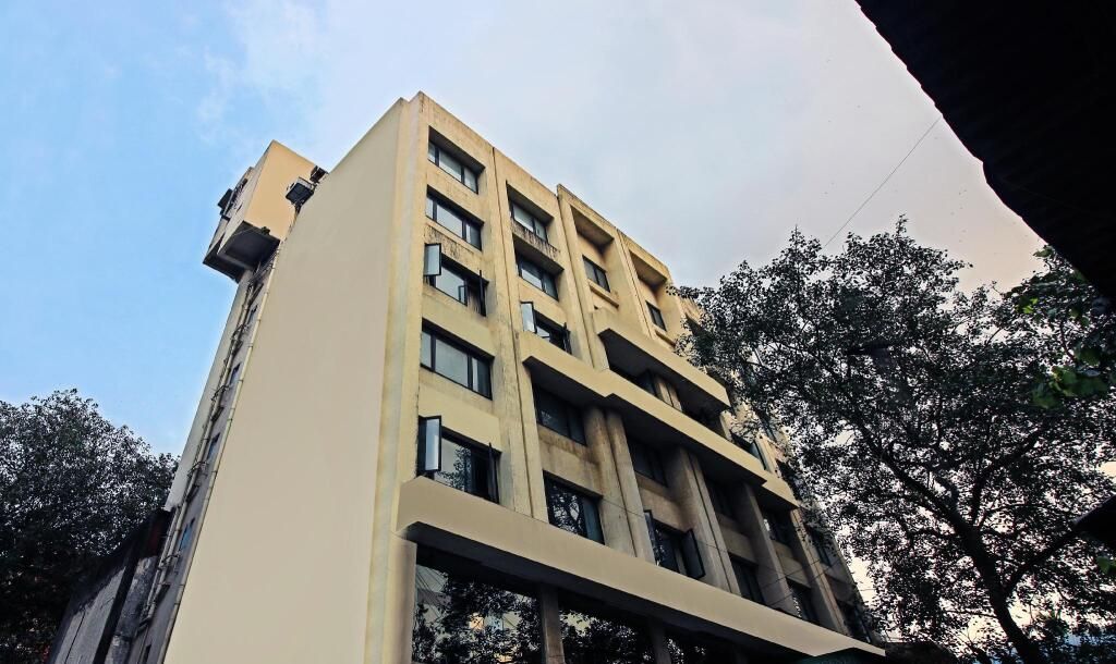 The Legend Hotel- Santacruz Near Mumbai International Airport - מומבאי - בניין
