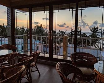Enjoy Hotel - Caye Caulker - Balcony