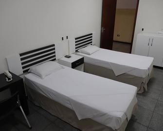 Oft Neve's hotel - Goiânia - Yatak Odası