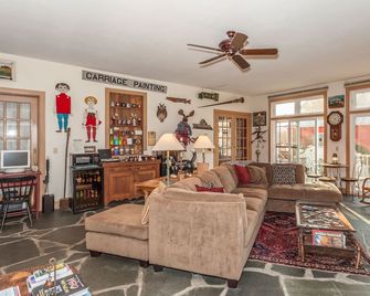 Inn at Buck Hollow Farm - Fairfax - Sala de estar