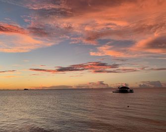 The Radcliffe - Luxury Townhome 7 Mins Walk To Beach, Restaurants, Bars. - Saint John's - Plage