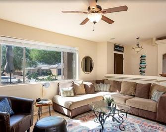 Great Family Retreat - Lake Havasu City - Stue