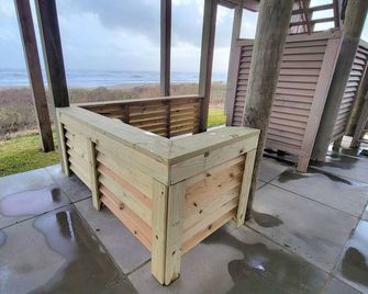 SeaDreams! 3BR Beachfront w Gorgeous Views and Steps to Sand - Gilchrist - Vista del exterior