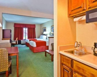 Auburn Place Hotel & Suites Paducah - Paducah
