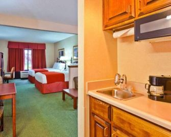 Auburn Place Hotel & Suites Paducah - Paducah