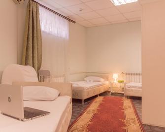 Hotel Andron - Moskau - Schlafzimmer