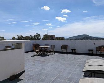 Hermoso departamento completo, en Tlalnepantla - Mexico City - Balcony
